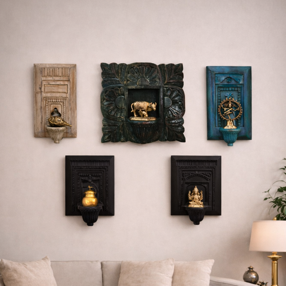 Groove Top Temple Jharokha | Distressed White Frame with Shankh | Mango Wood & Brass
